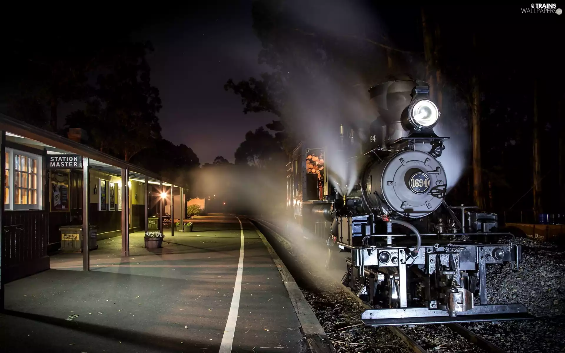 Night, Petrol Locomotive, Railway Station